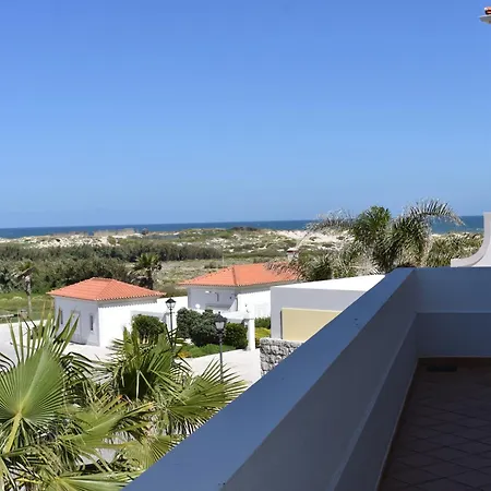 Seaside Retreat, Del Rey C8 شقة